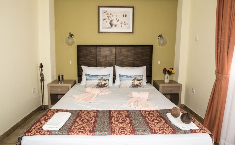 Dionisos Palms Apartments