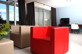 Mahogany Hotel Residence & Spa