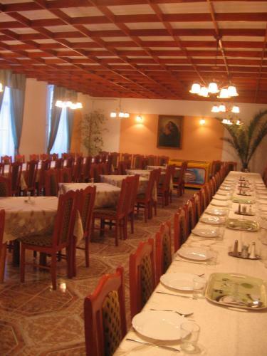 Hostal Mater Salvatoris House
