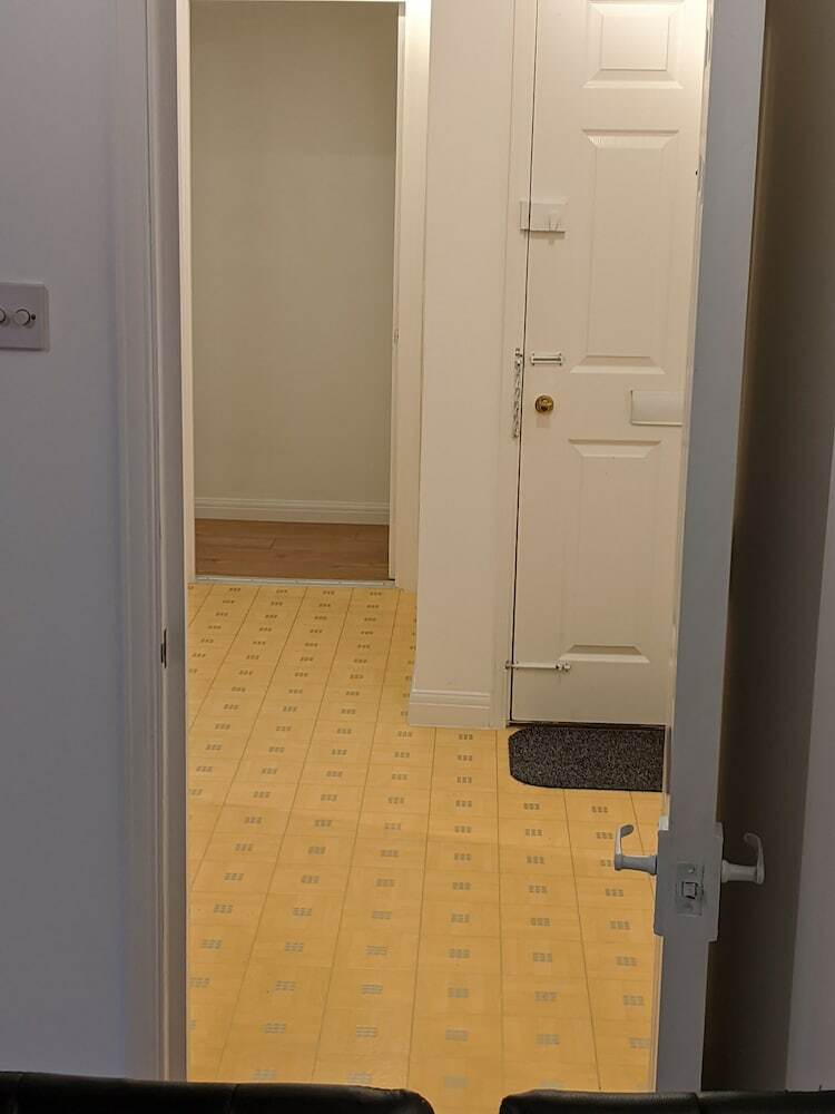 Oaklawn Service Apartments