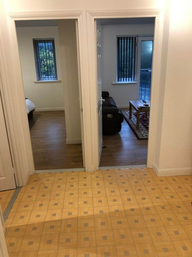 Oaklawn Service Apartments