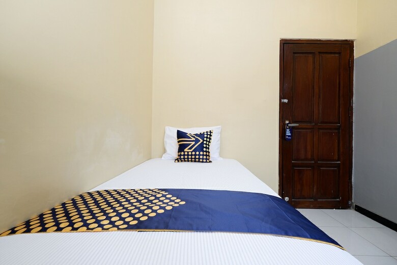 Hostal Spot On 2209 Solo Point Syariah