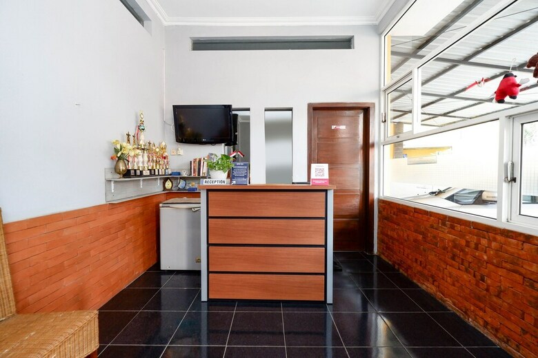 Hostal Spot On 2209 Solo Point Syariah