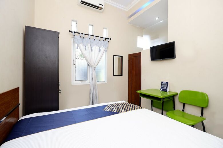 Hostal Spot On 2209 Solo Point Syariah