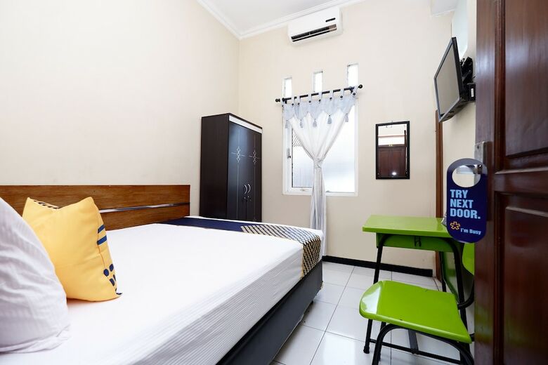 Hostal Spot On 2209 Solo Point Syariah