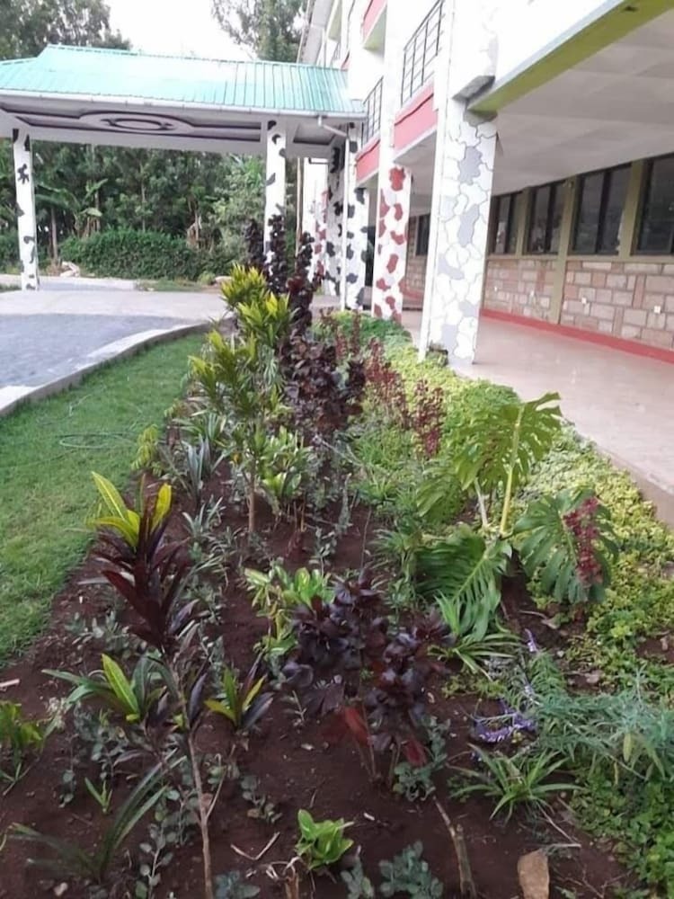 Hotel Taya Park
