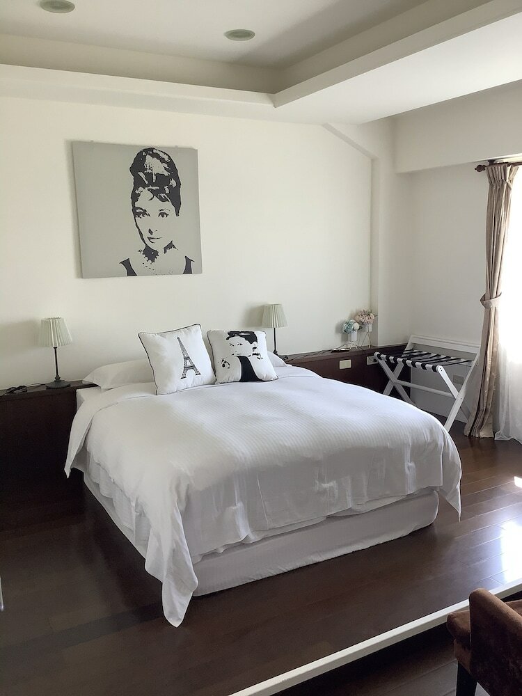 Leisure Pavilion House B&B