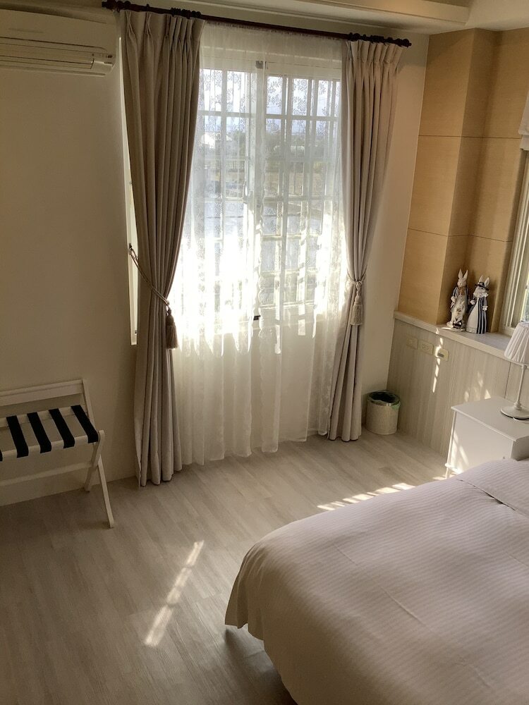 Leisure Pavilion House B&B