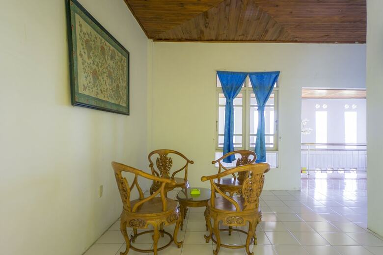 Hotel Oyo 2186 Tongging Beach