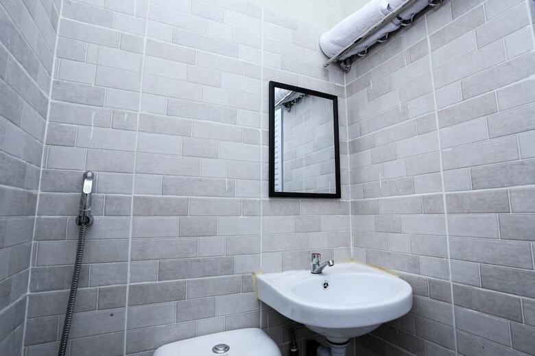 Hostal Oyo 2409 Safara Guesthouse Syariah