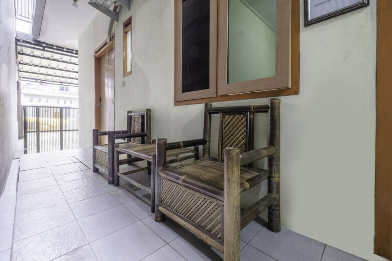 Hotel Oyo 2381 Nabila Residence Syariah