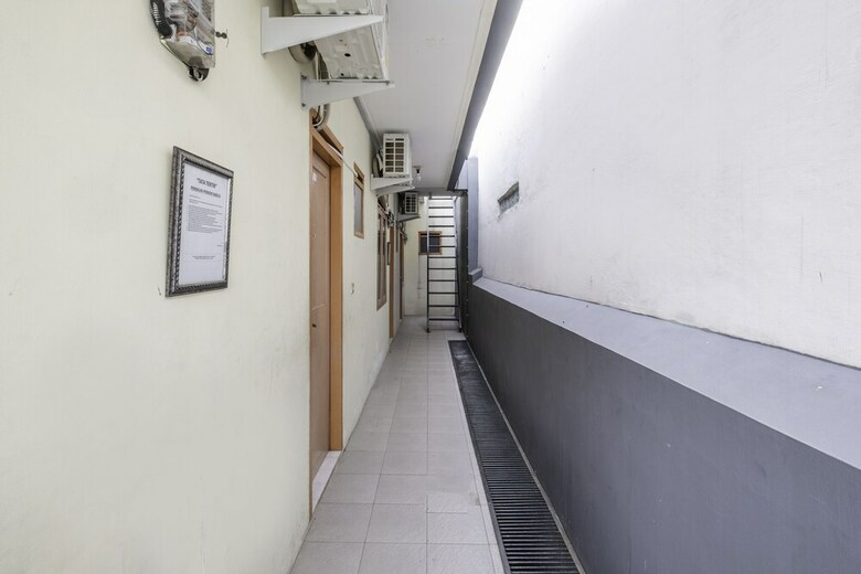 Hotel Oyo 2381 Nabila Residence Syariah