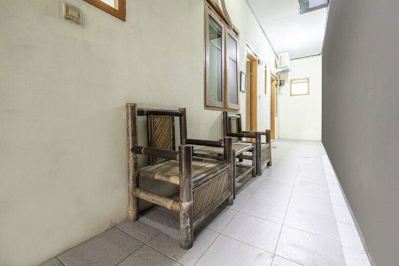 Hotel Oyo 2381 Nabila Residence Syariah