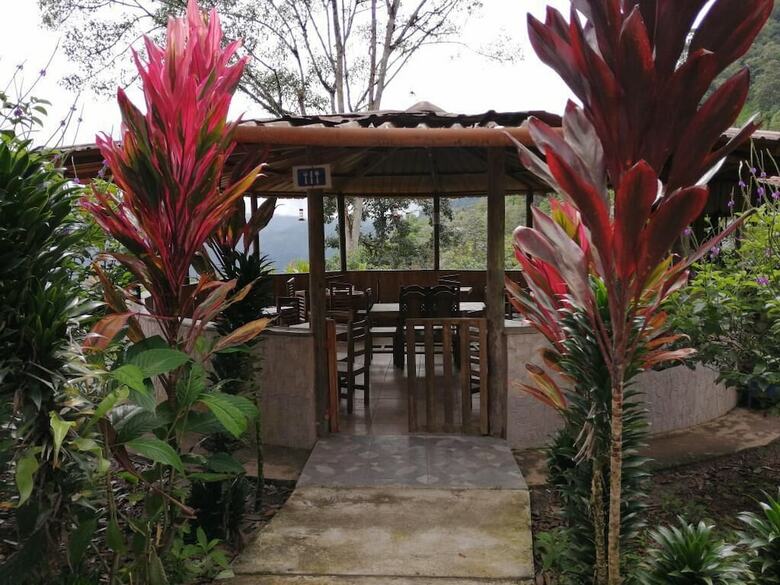 Posada Mindo Paradise Hosteria