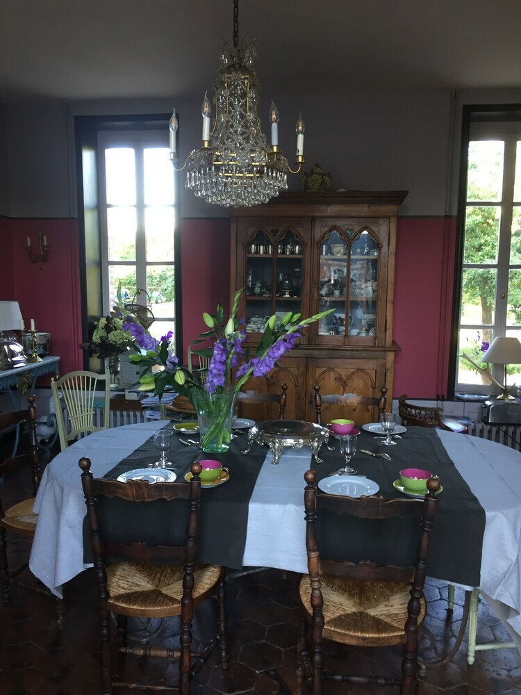 Hotel Rouge Maison