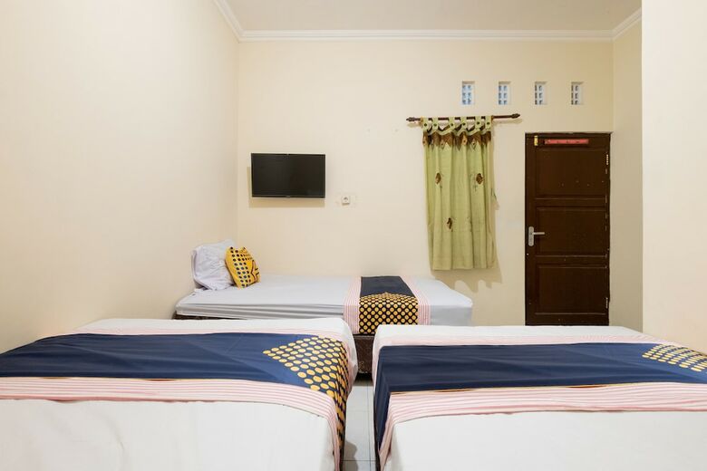 Hostal Spot On 2419 Rumah Nugraha Hotel Syariah