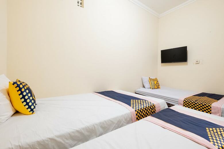 Hostal Spot On 2419 Rumah Nugraha Hotel Syariah