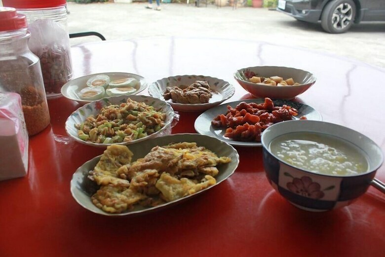 Bed & Breakfast Hua Yi Homestay