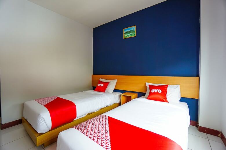 Oyo 2515 D'karombasan Hotel