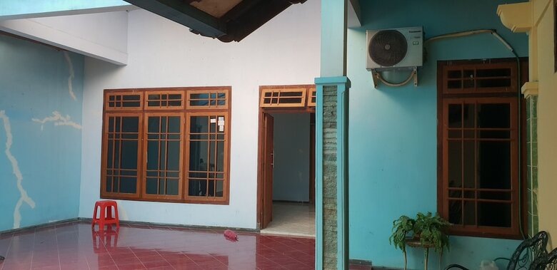 Hostal Oyo 2503 Griya Alifia Family