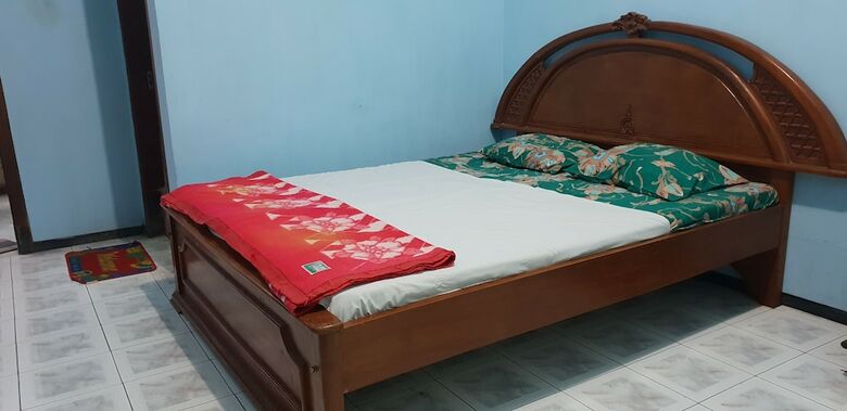 Hostal Oyo 2503 Griya Alifia Family