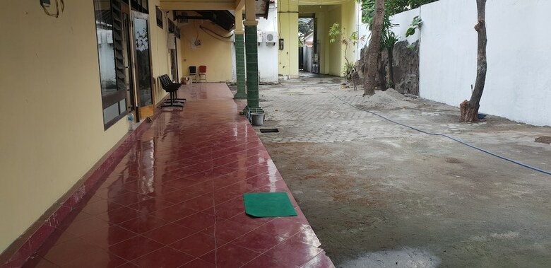 Hostal Oyo 2503 Griya Alifia Family