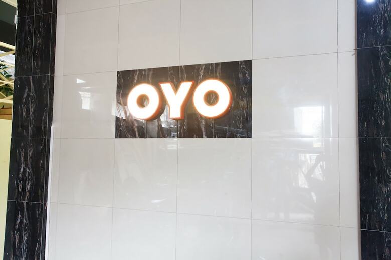 Hostal Oyo 990 Stadion Residence Syariah