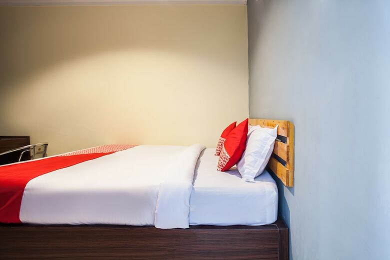 Hostal Oyo 990 Stadion Residence Syariah