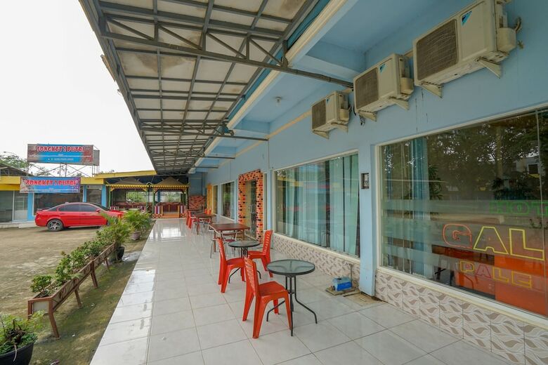 Oyo 427 Hotel Galaxy