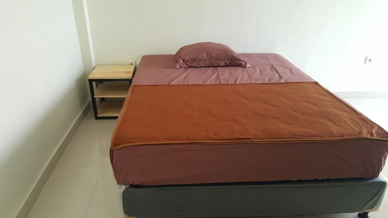 Hostal Oyo 2203 Wira Residence