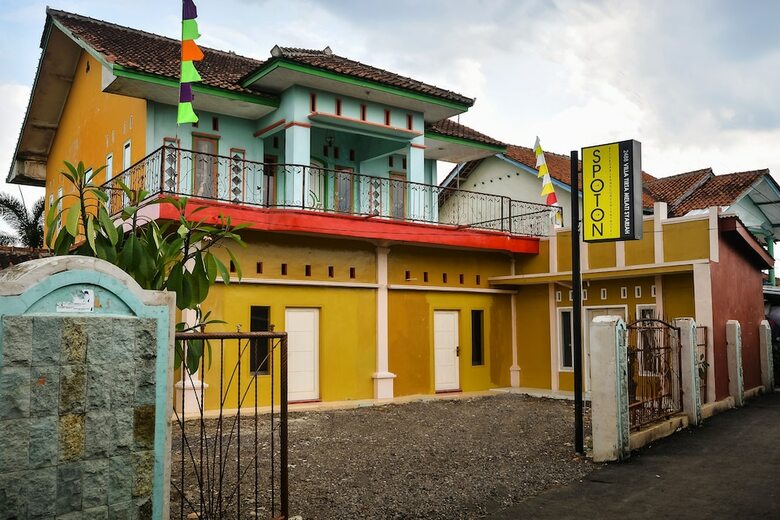 Hostal Oyo 2488 Villa Tirta Melati Syariah