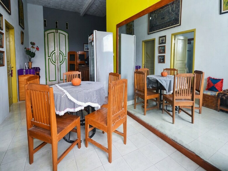Hostal Oyo 2488 Villa Tirta Melati Syariah