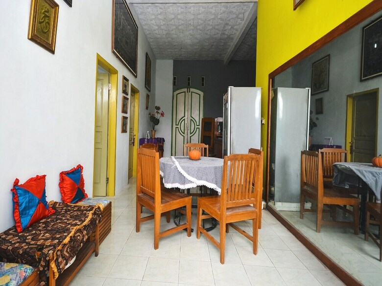 Hostal Oyo 2488 Villa Tirta Melati Syariah