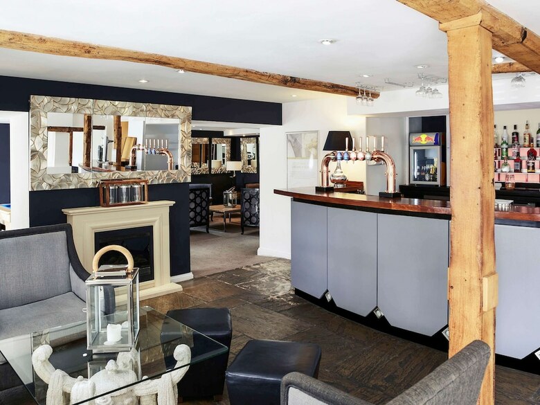 Mercure Warwick Honiley Court Hotel