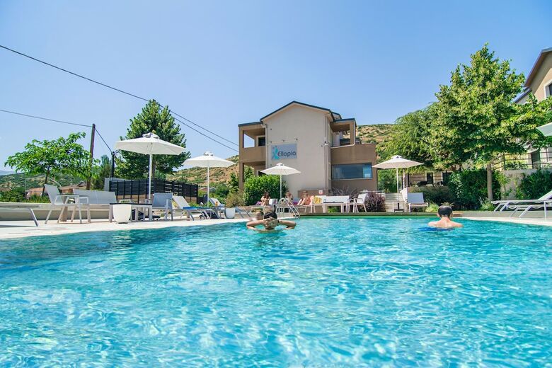 Apartamentos Ellopia Point Hotel