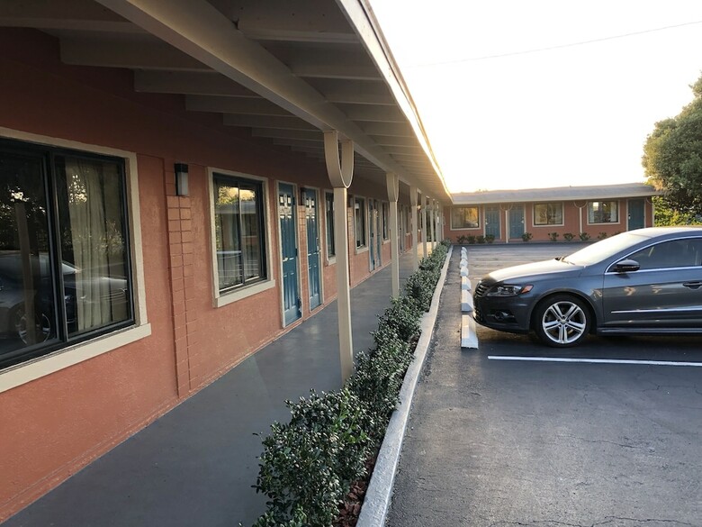 Ocala Cove Motel