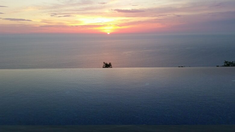 Okeanos Luxury Villas - Resort & Hotel