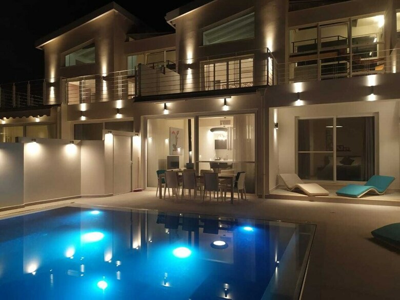 Okeanos Luxury Villas - Resort & Hotel