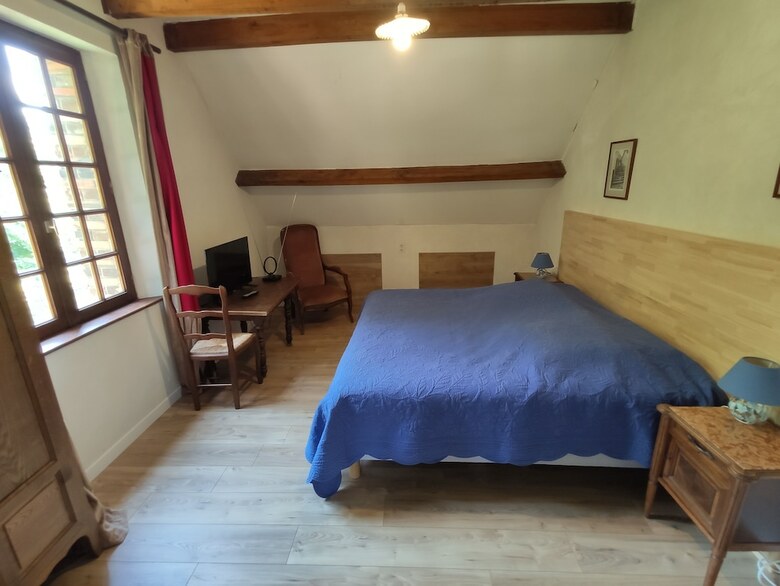 Hotel La Jonqui�re