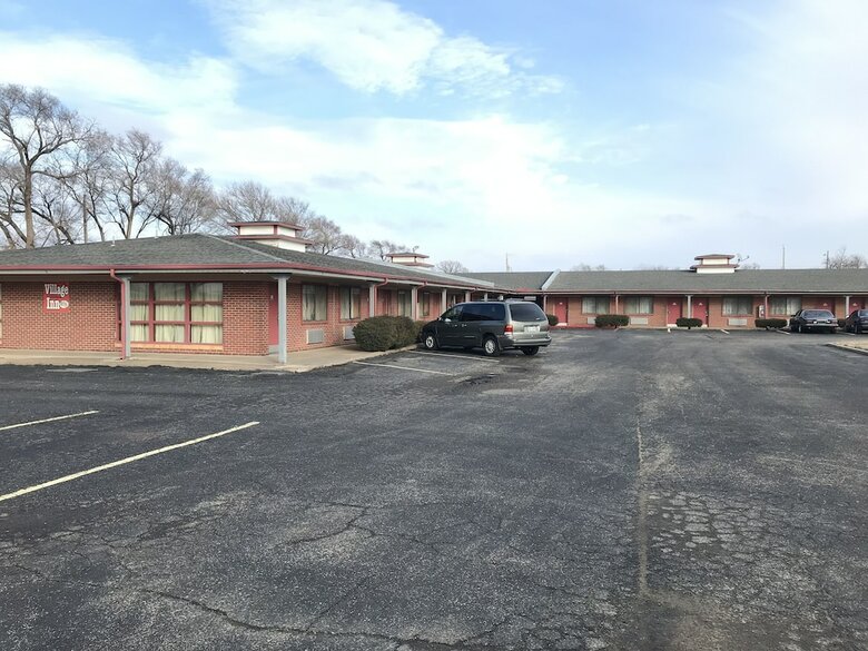 Motel Village Inn