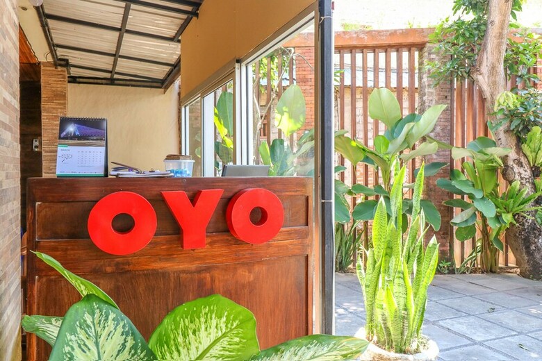 Hostal Oyo 2581 Ketut Smile