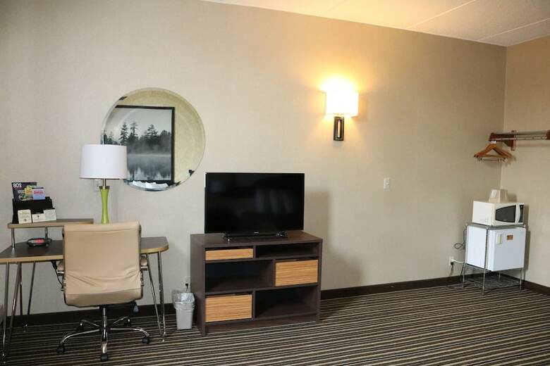 Motel Super 8 By Wyndham Plattsburgh