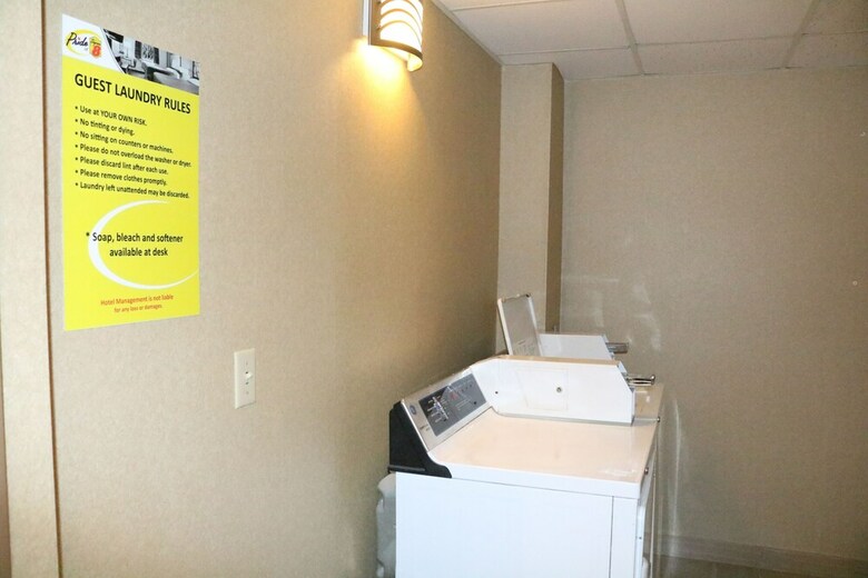 Motel Super 8 By Wyndham Plattsburgh
