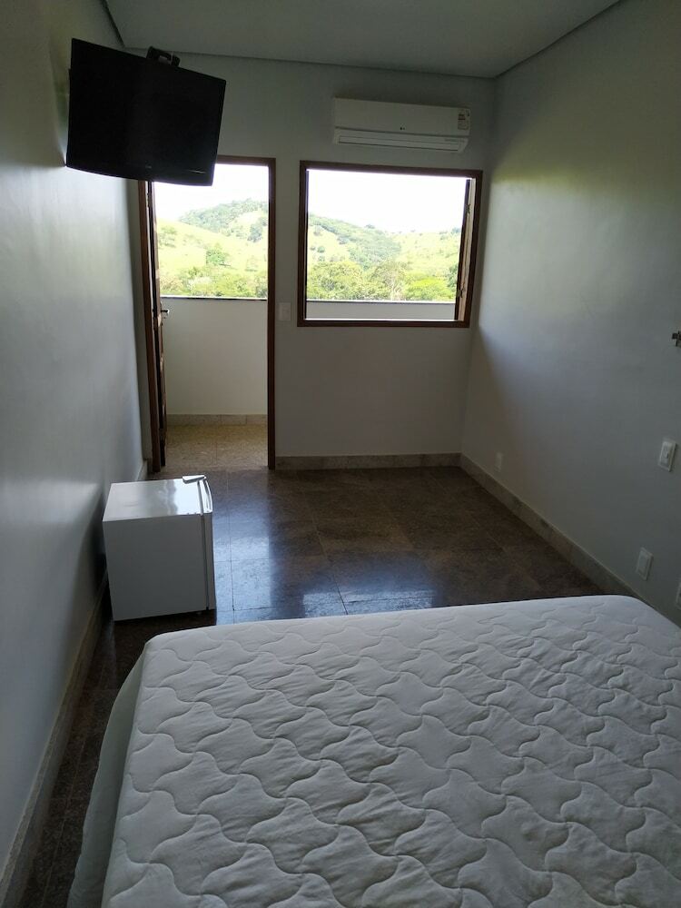 Hotel Oyo Pousada Senhora Do Carmo