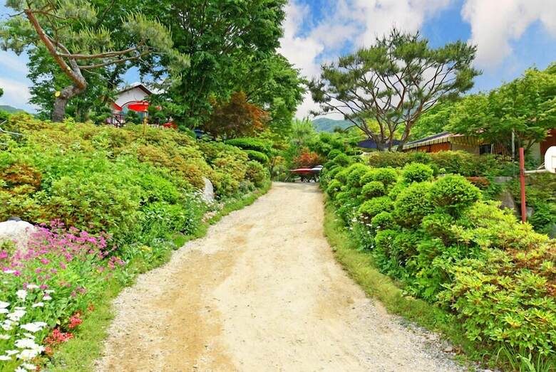 Flower Muji Pension