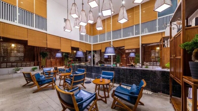 Floral Hotel Yun Jing He Yuan Haidong