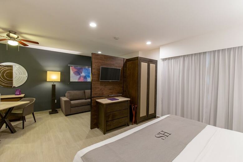Hs Hotsson Smart Le�n Centro Max
