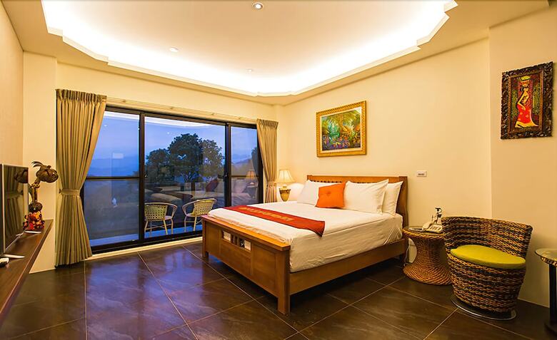 Moonstone Bed And Breakfast
