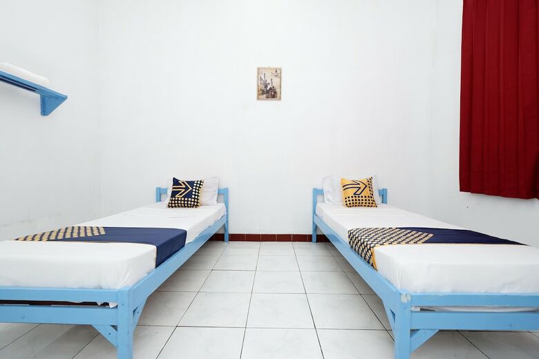 Hostal Spot On 2289 Hotel Saudara