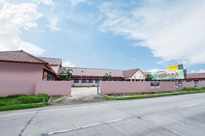 Hostal Spot On 2289 Hotel Saudara